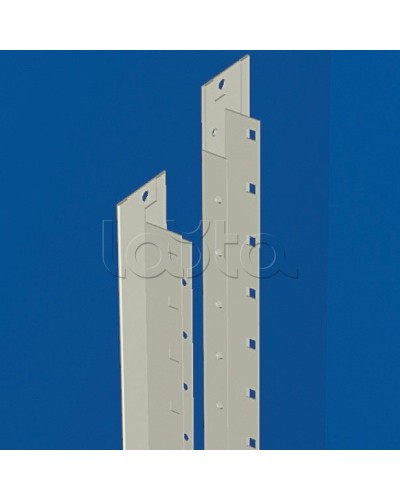 Стойки вертикальные, для установки панелей, для шкафов В=1800мм, 1 упаковка - 2шт. DKC R5TE18 в Ижевске Аксессуары для стоек и шкафов Pintop.ru