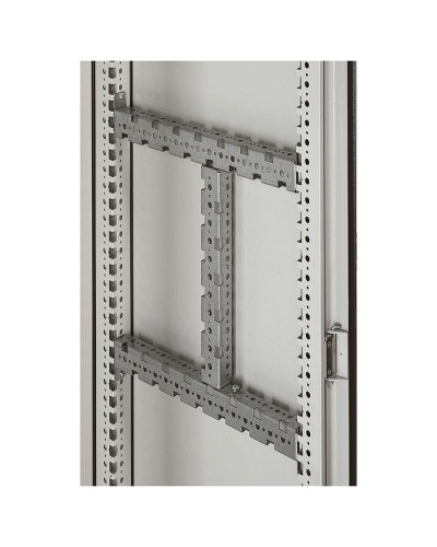 Траверс многофункциональный Legrand 048027 в Ижевске Аксессуары для стоек и шкафов Pintop.ru